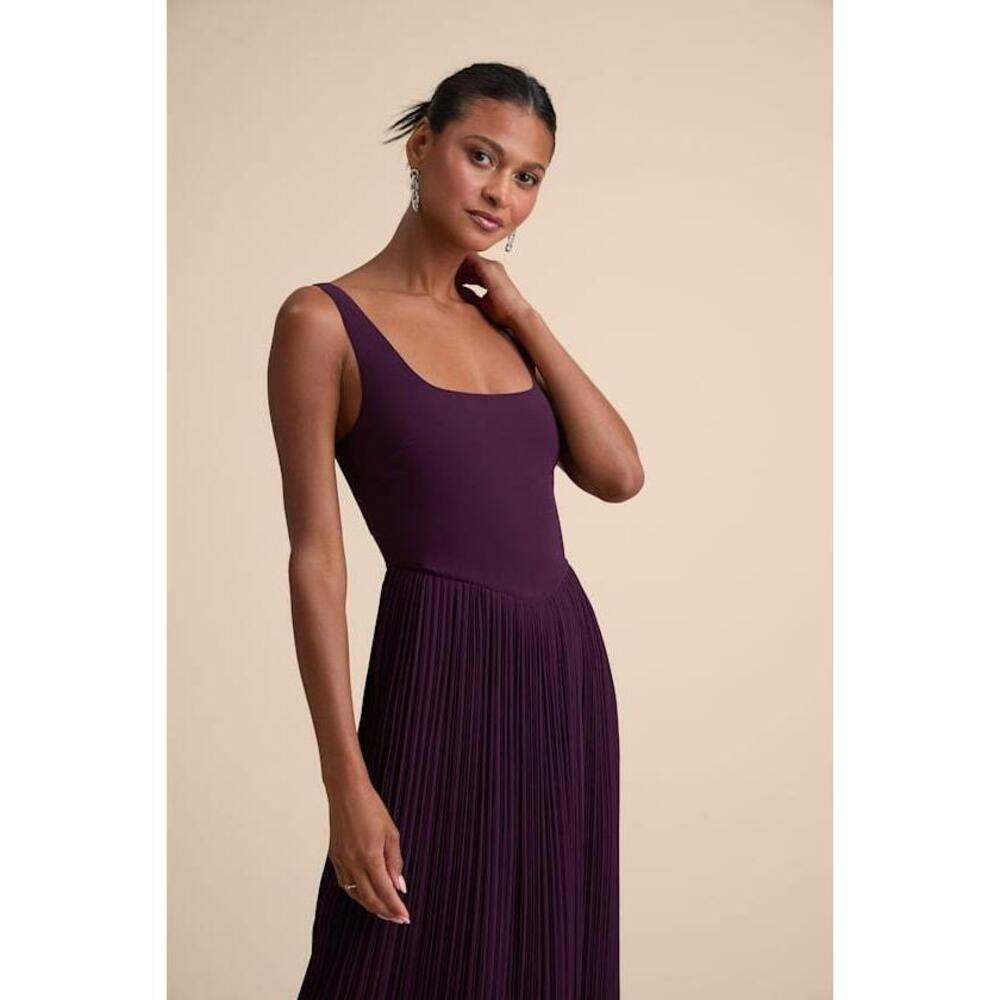 Lulus Naroah Plum Purple Square Neck Pleated Maxi Dress - Size M